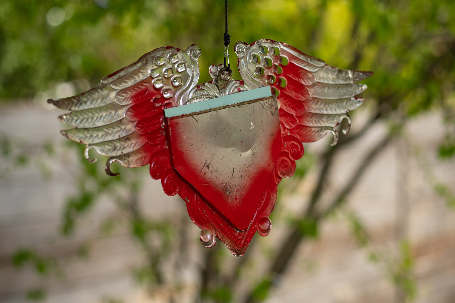 Hammered Metal Corazón Wing Mirror